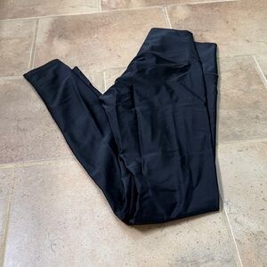 Lululemon luxtreme leggings size 4. Perfect conditioner